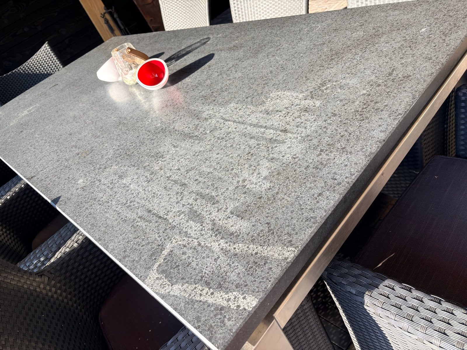 Foto 4 van Tuintafel met 8 stoelen