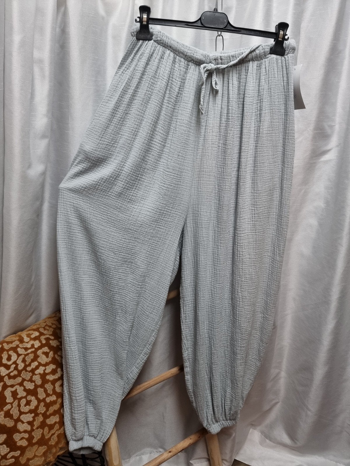 Sale grijze broek, Ophalen of Verzenden, Nieuw, Grijs, Lang
