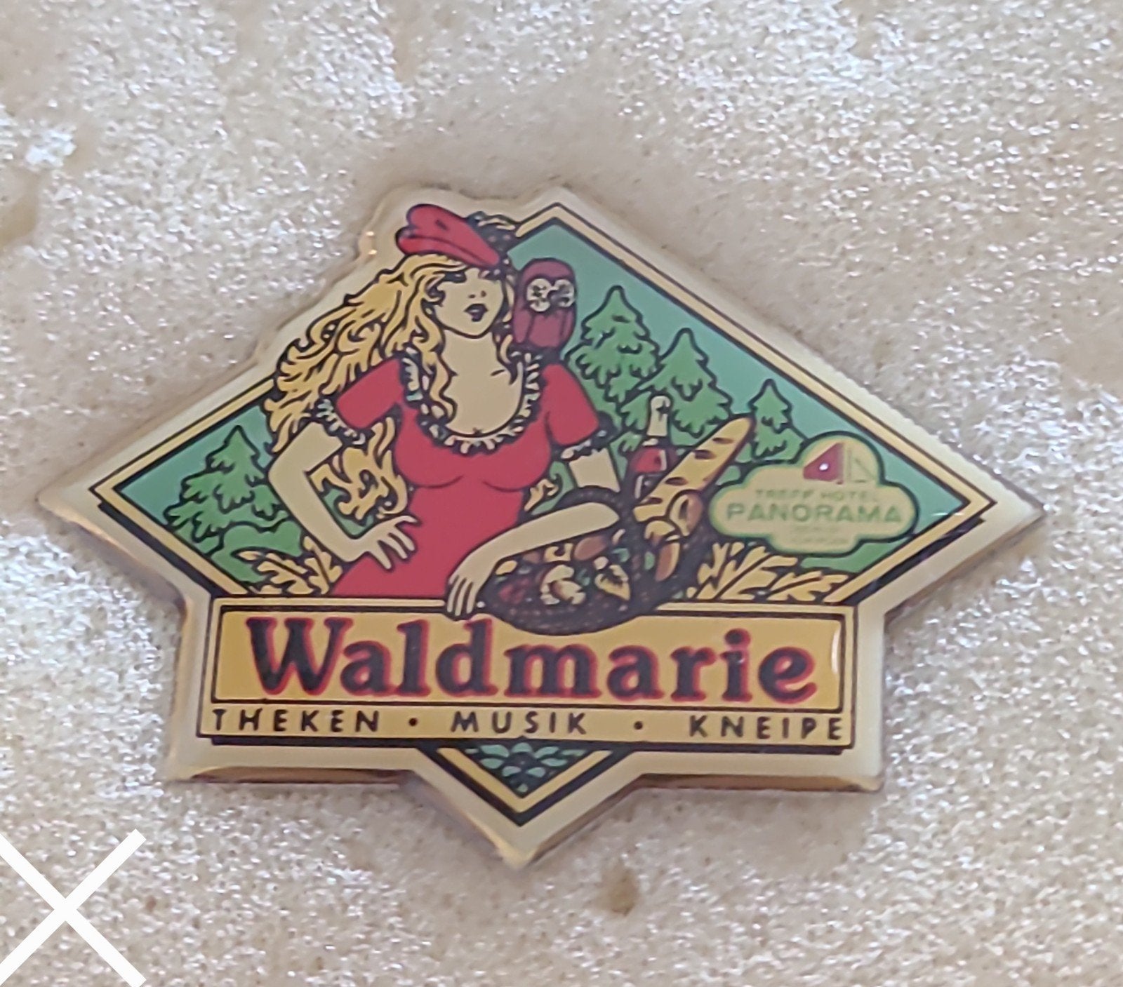 Vintage Waldmarie Pin - Treff Hotel Panorama, Verzenden