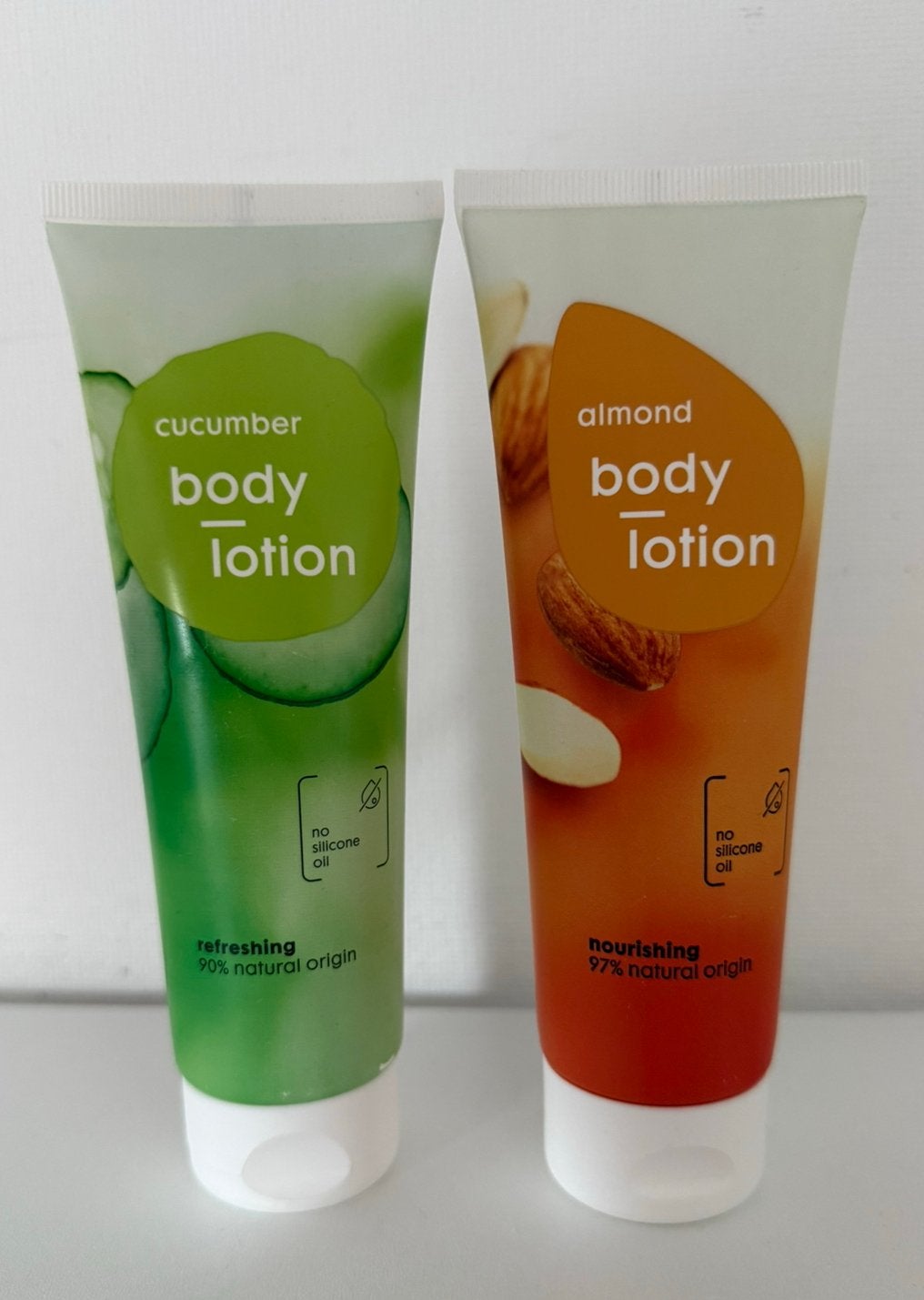 2 x bodylotion, Ophalen, Zo goed als nieuw, Bodylotion, Crème of Olie