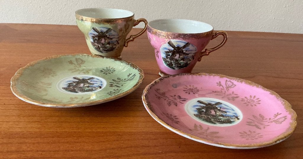 2 vintage mokkakopjes uit de jaren ’50, Ophalen of Verzenden