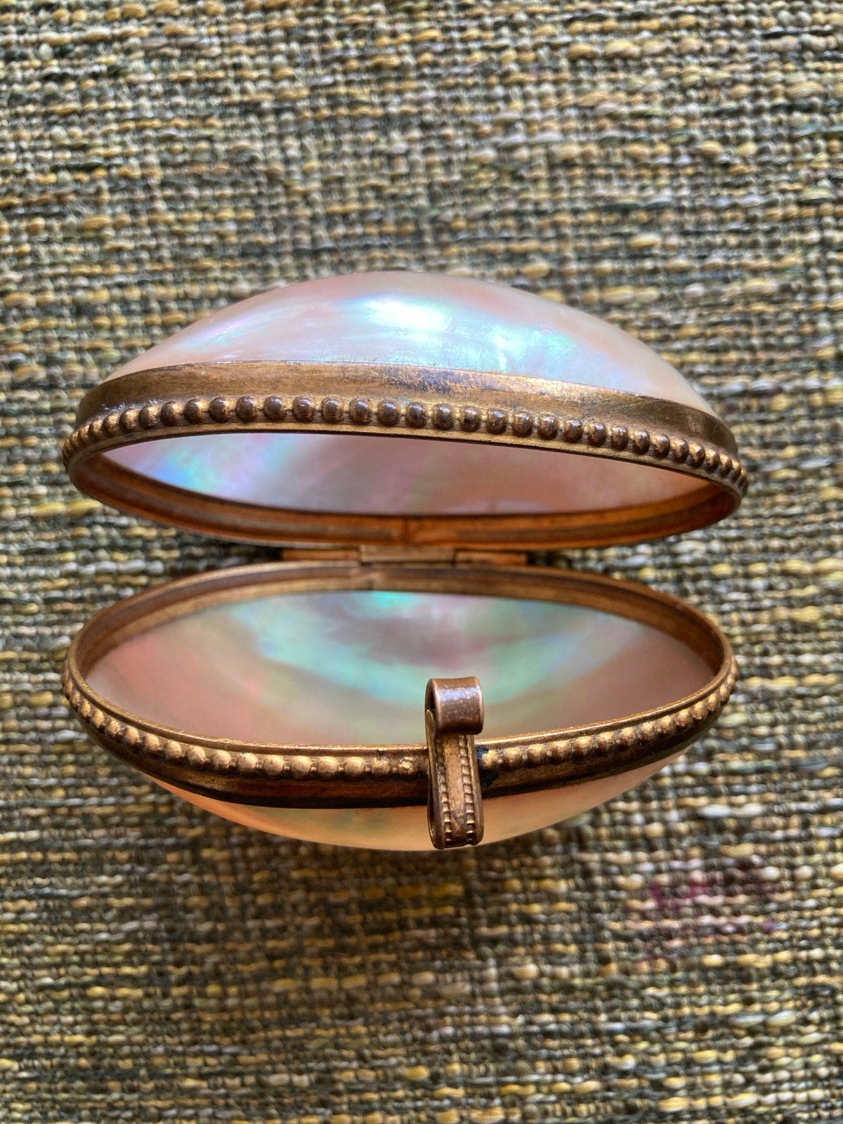 Antieke Parelmoer Snuff Box / Pillendoosje, Antiek en Kunst, Ophalen of Verzenden