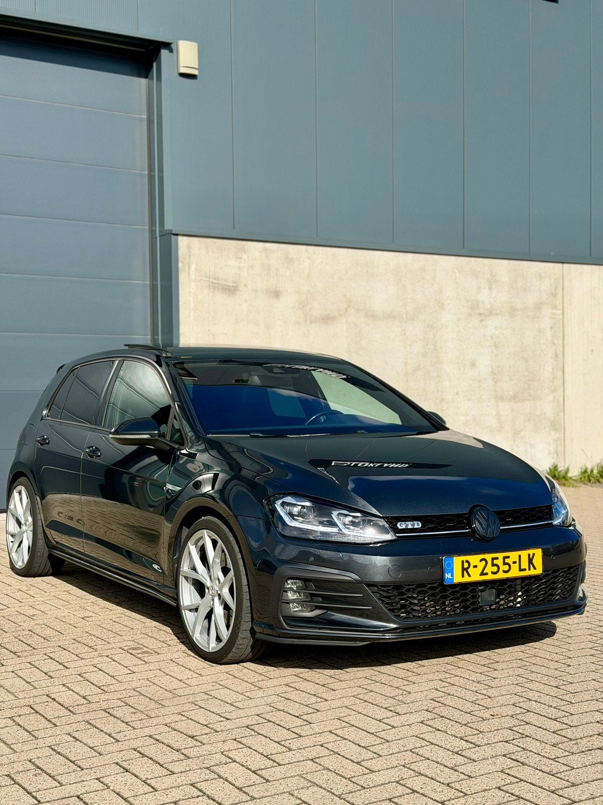 Volkswagen Golf GTD DSG | 7.5 facelift | Nieuwe motor, 4 cilinders, Zwart, 140 €/maand, 1968 cc