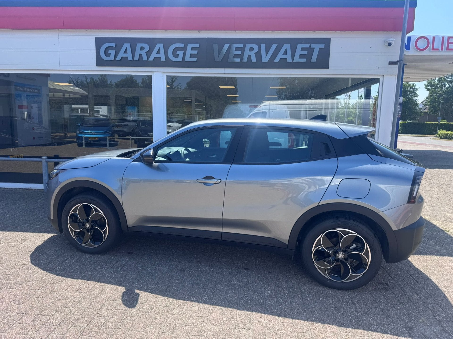 Alfa Romeo Junior Elettrica 54 kWh (bj 2025, automaat), Auto's, Alfa Romeo, Stof, Gebruikt, Zwart, Origineel Nederlands