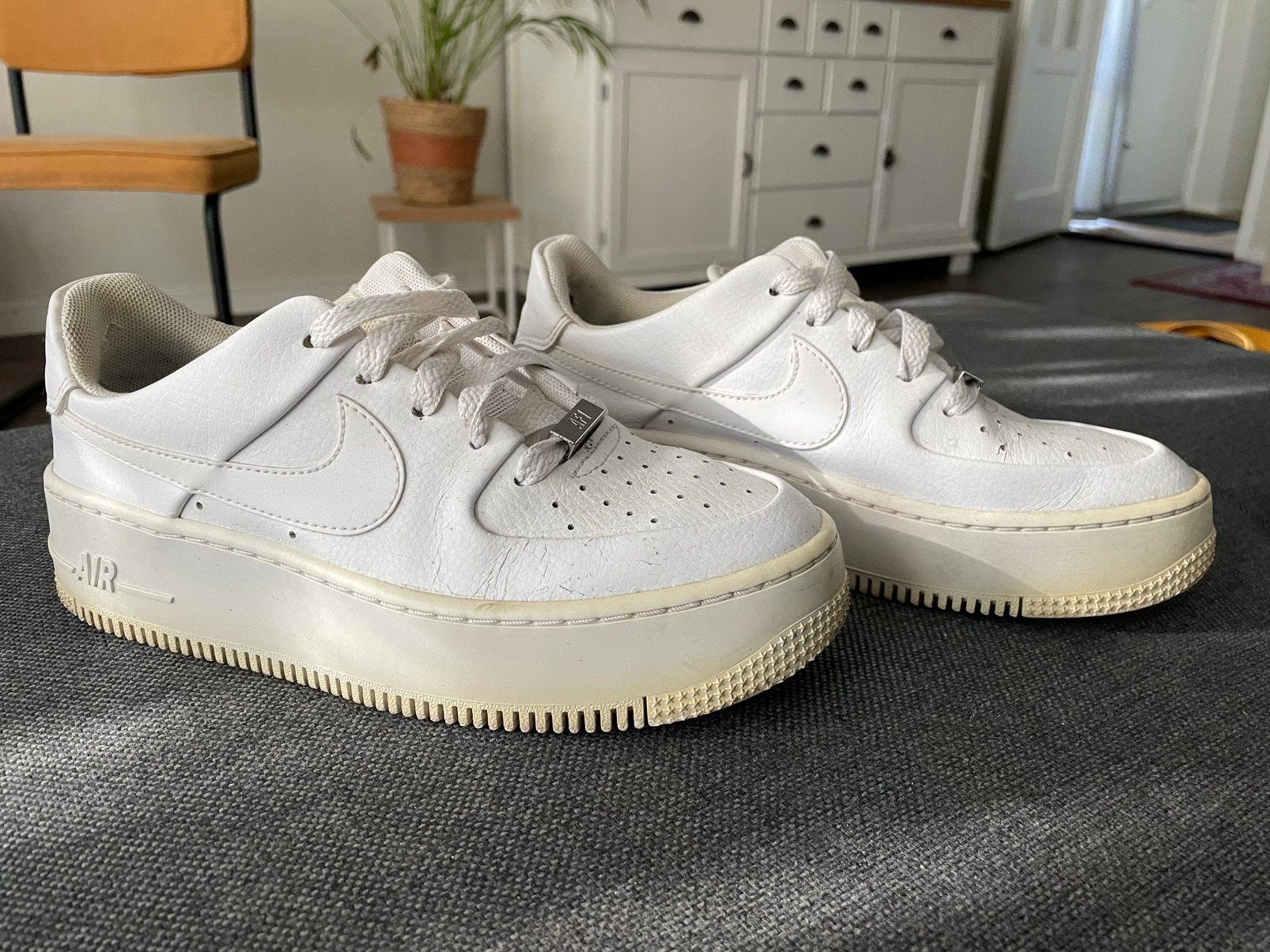 Nike Air Force 1, Kleding | Dames, Schoenen, Ophalen of Verzenden, Zo goed als nieuw, Wit, Sneakers of Gympen