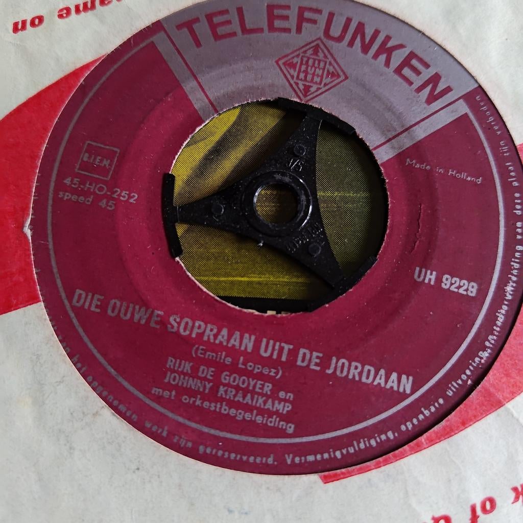 Rijk de Gooyer  Johnny Kraaykamp - Die Ouwe Sopraan / Wie W, Cd's en Dvd's, Vinyl Singles, Ophalen of Verzenden, Gebruikt, Nederlandstalig