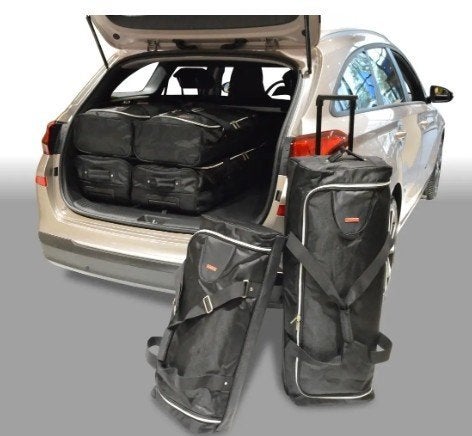 Reistassenset Hyundai i30 (PD) 2017-heden wagon Original, Ophalen, Zo goed als nieuw, 40 cm of meer, Overige merken