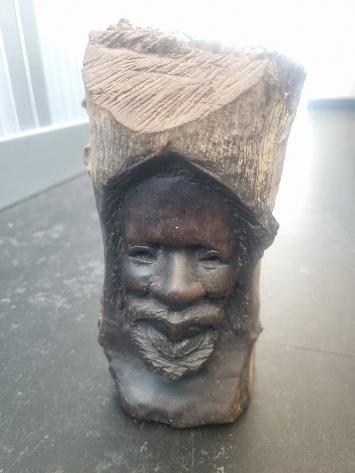 Houten sculptuur van een gezicht - Handgesneden, Antiek en Kunst, Minder dan 20 cm, Buste, Ophalen of Verzenden, Handgemaakt