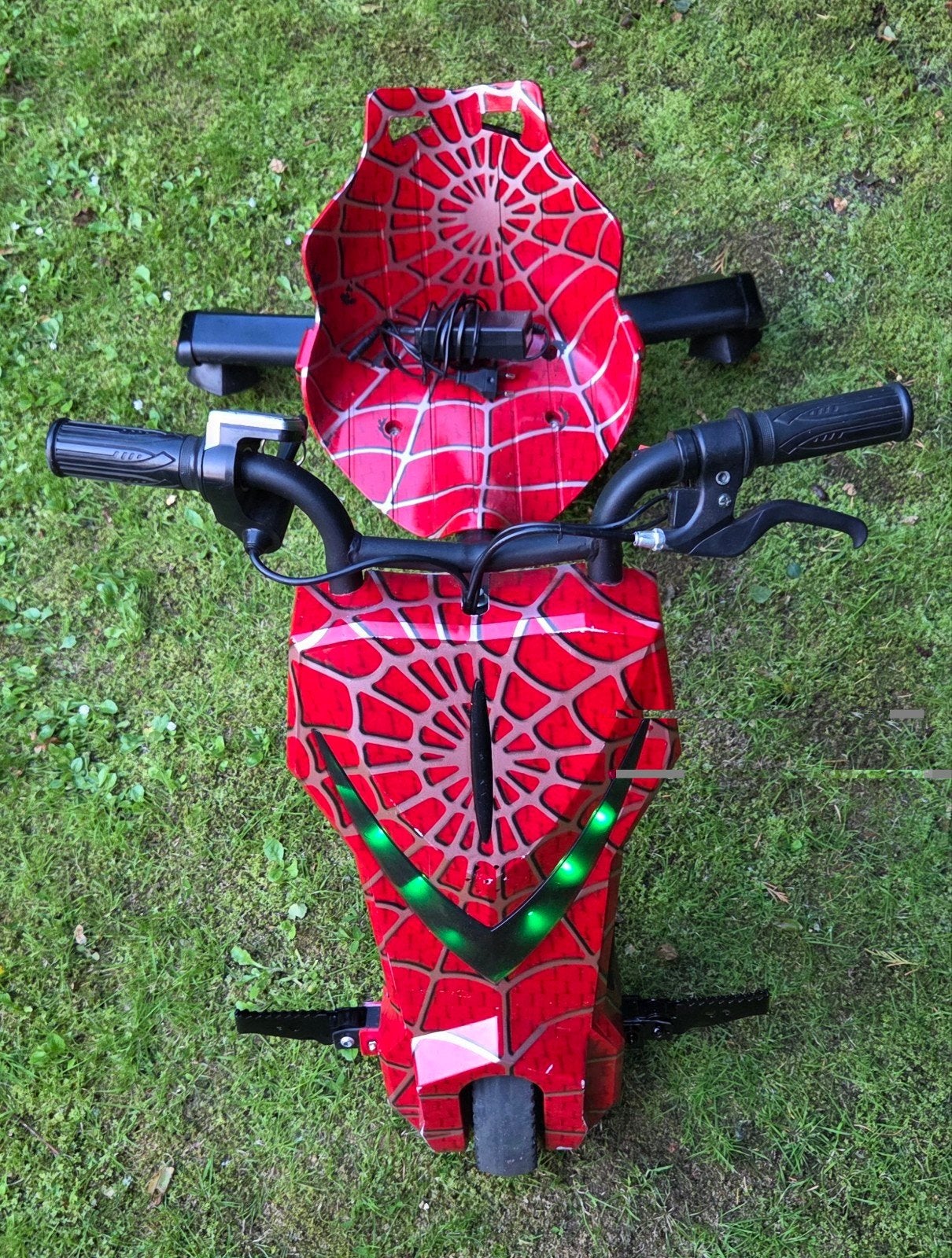 Drifttrike scooter SPIDERMAN. Bieden vanaf € 160,-, Ophalen