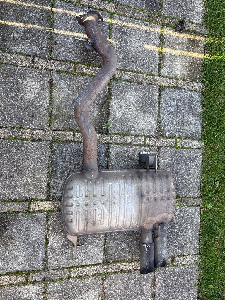 Bmw 325i E93 uitlaat einddemper, Ophalen, Gereviseerd, BMW