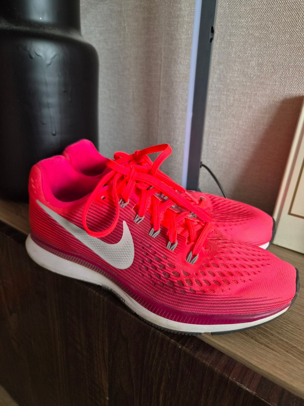 Nike Zoom hardloopschoenen roze/wit, Ophalen of Verzenden, Zo goed als nieuw, Roze, Sneakers of Gympen