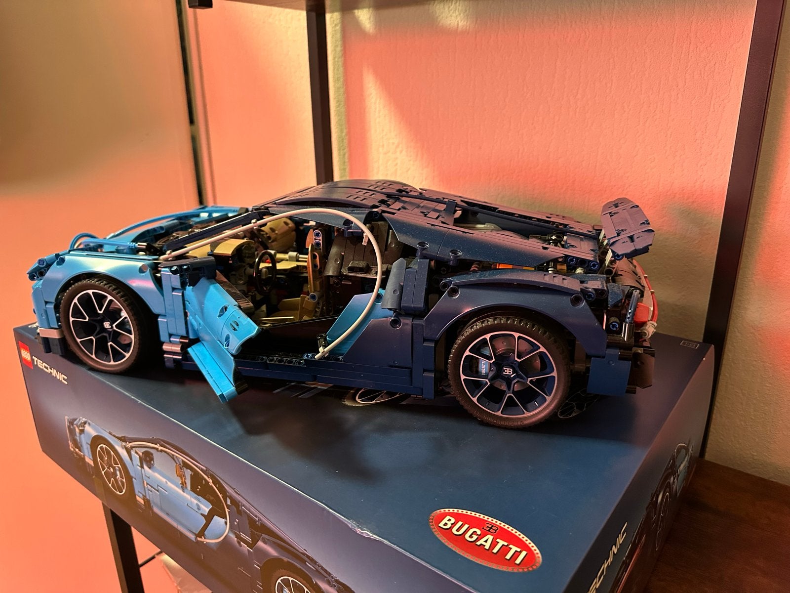 Lego Technic Bugatti Chiron met doos en alle accessoires, Ophalen, Zo goed als nieuw, Overige merken
