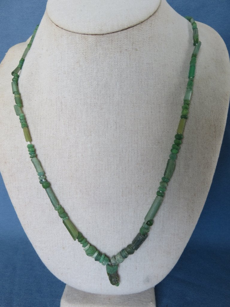 Romeinse rijk - hals ketting in glas - 1e - 3e eeuw A.D., Ophalen of Verzenden, Overige materialen, Ketting
