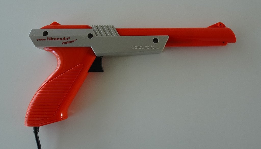 Nintendo Zapper voor Nintendo NES, 1 speler, Ophalen, Zo goed als nieuw, Vanaf 3 jaar