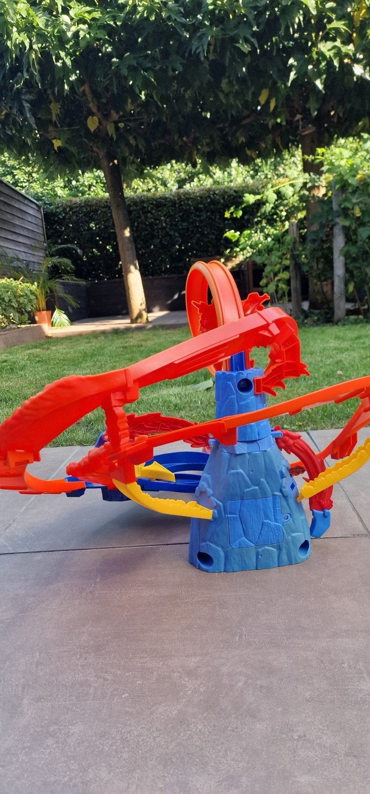 Hot Wheels - Ontsnap de Vulkaan (Gemotoriseerd) incl 2 auto, Racebaan, Ophalen of Verzenden, Zo goed als nieuw, Hot Wheels