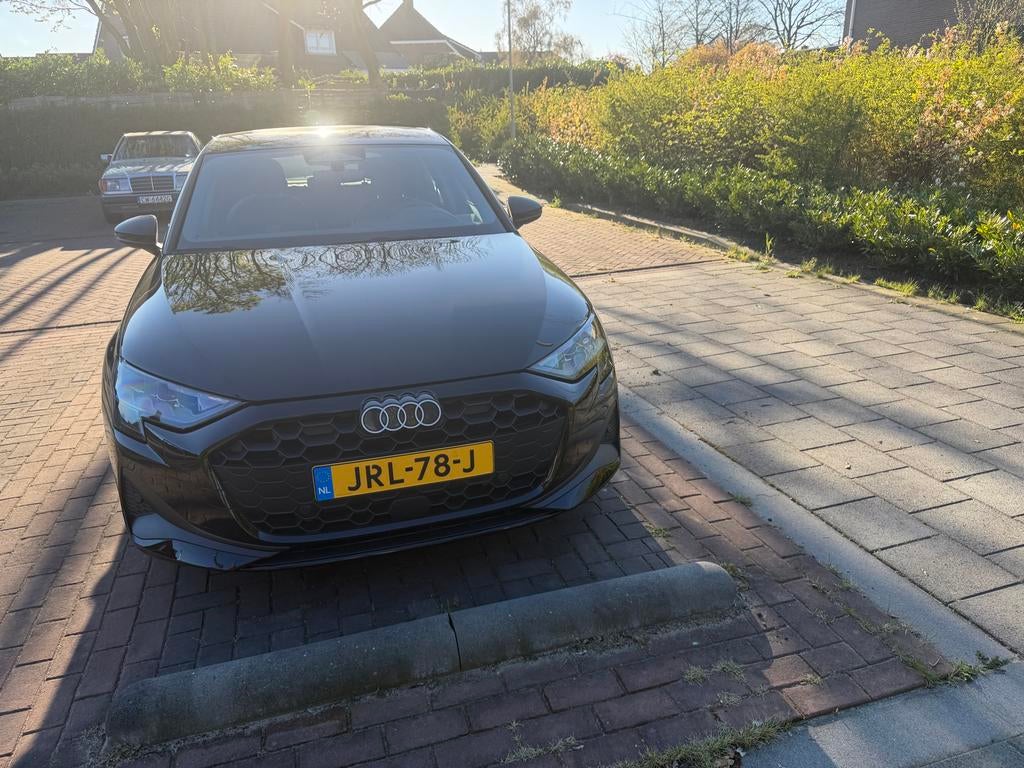 Audi A3 PHEV Pro Line (Private lease overname), Stof, 1498 cc, 4 cilinders, Zwart