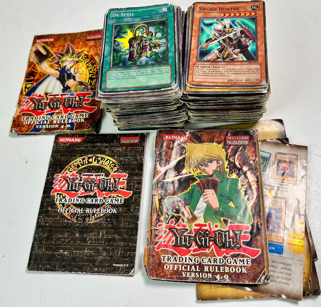 Konami Yu-Gi-Oh! - meer dan 300 ongesorteerde cards, Ophalen of Verzenden, Gebruikt, Meerdere kaarten