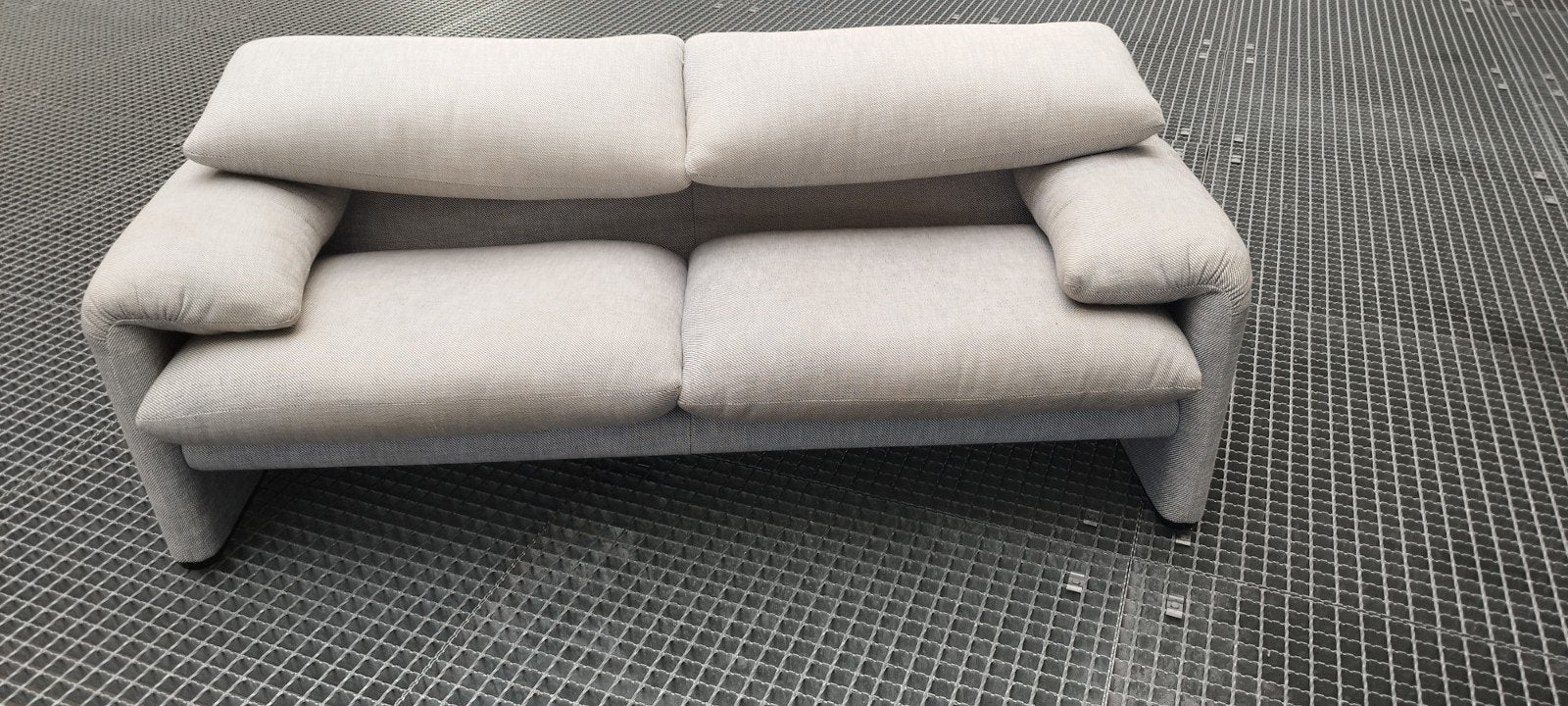 Cassina Maralunga 2.5-zits bank - Kies uw eigen stof, Huis en Inrichting, Gebruikt, Ophalen of Verzenden, Stof, Design, Modern, Klassiek