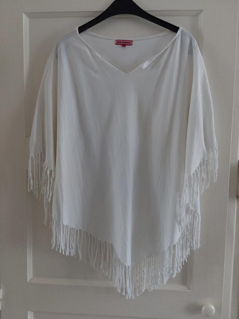 Poncho maat L/XL ( gereserveerd ), Kleding | Dames, Ophalen of Verzenden, Zo goed als nieuw