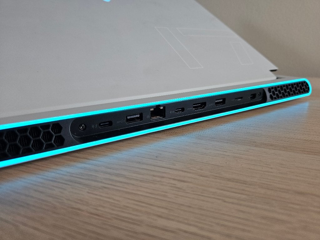 Alienware x17 R2 Game laptop! | i7 12th | RTX3070Ti | 16GB, Met videokaart, Refurbished, Intel® Core™ i7 , Ophalen of Verzenden