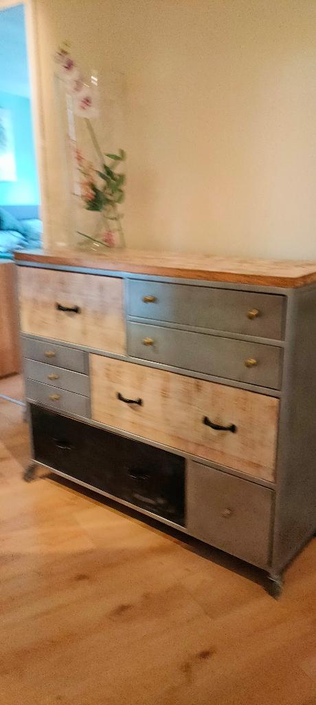 Dressoir, Gebruikt, 100 tot 150 cm, 5 laden of meer, 100 tot 150 cm