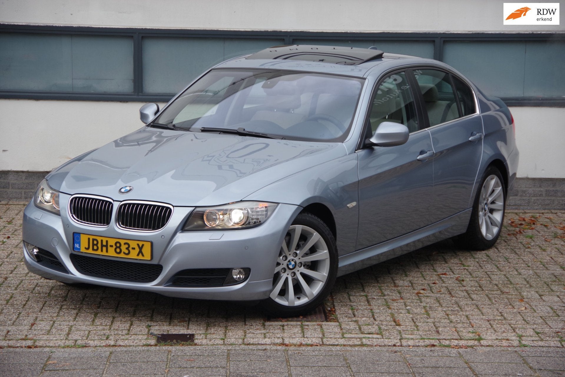 BMW 3-serie 325i High Executive |Nieuwstaat| Dealer onderhou, Automaat, Achterwielaandrijving, Gebruikt, Beige