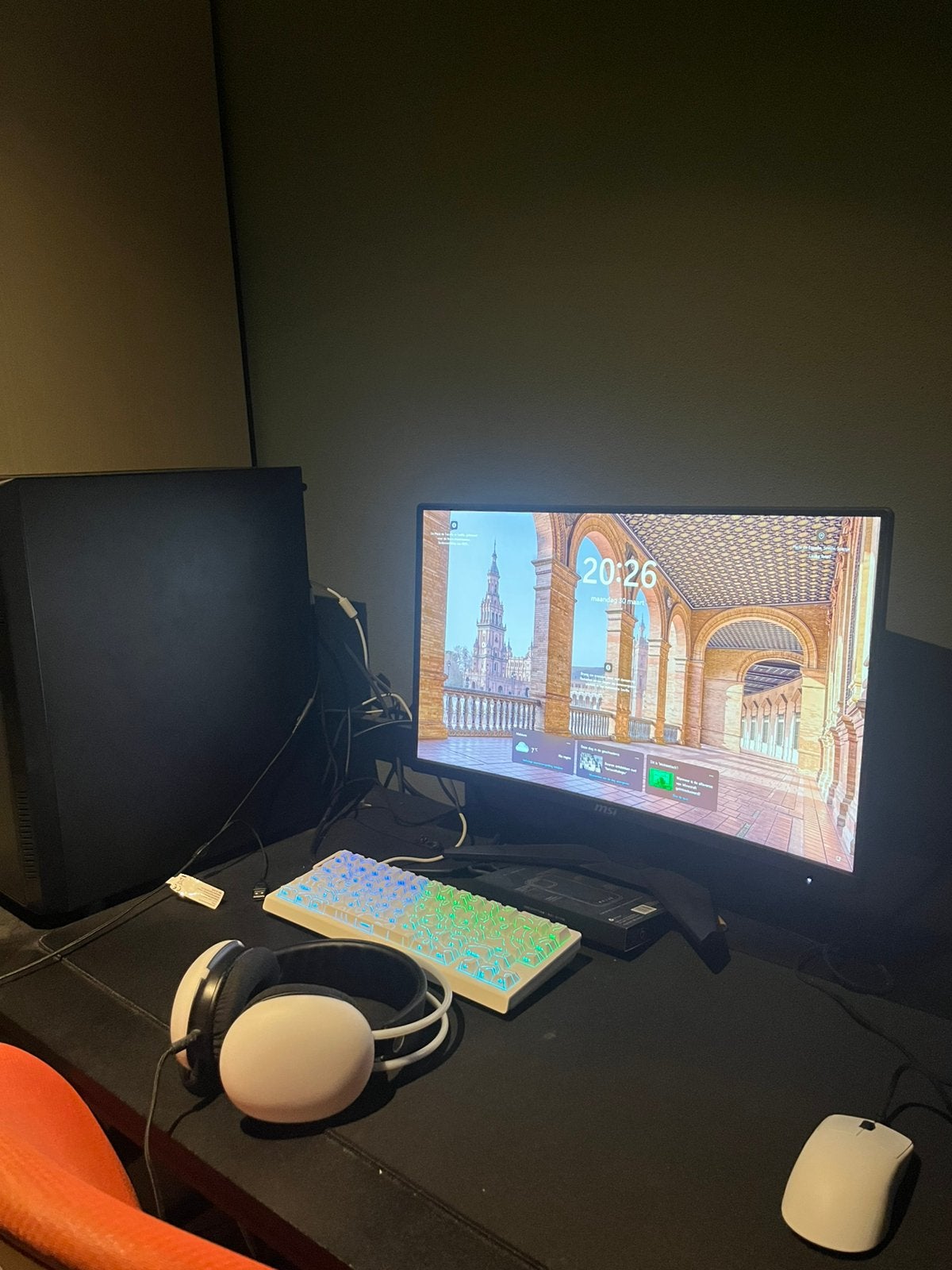 PC setup/ RTX 3060TI/ 180hz monitor