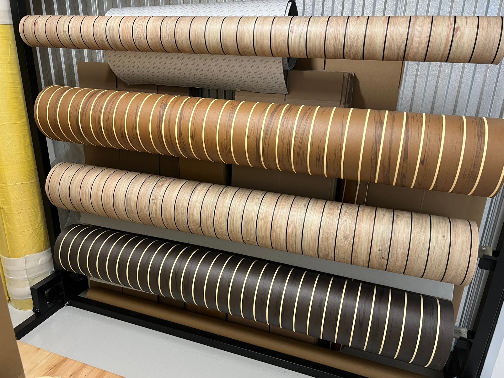Teak look vinyl 200 cm breed prijs per strekkende meter, Overige kleuren, Nieuw, Ophalen of Verzenden, 25 tot 50 m²