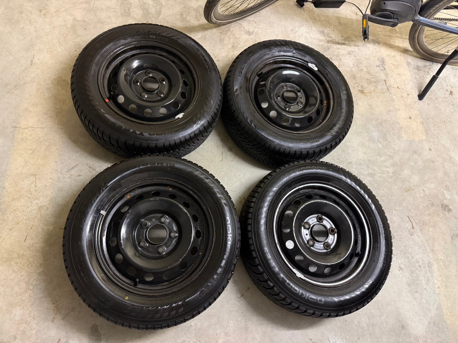 Set goede winterbanden op velg,5x114.3, Kia,Hyundai,Toyota!, Auto diversen, Wieldoppen, Ophalen, Gebruikt