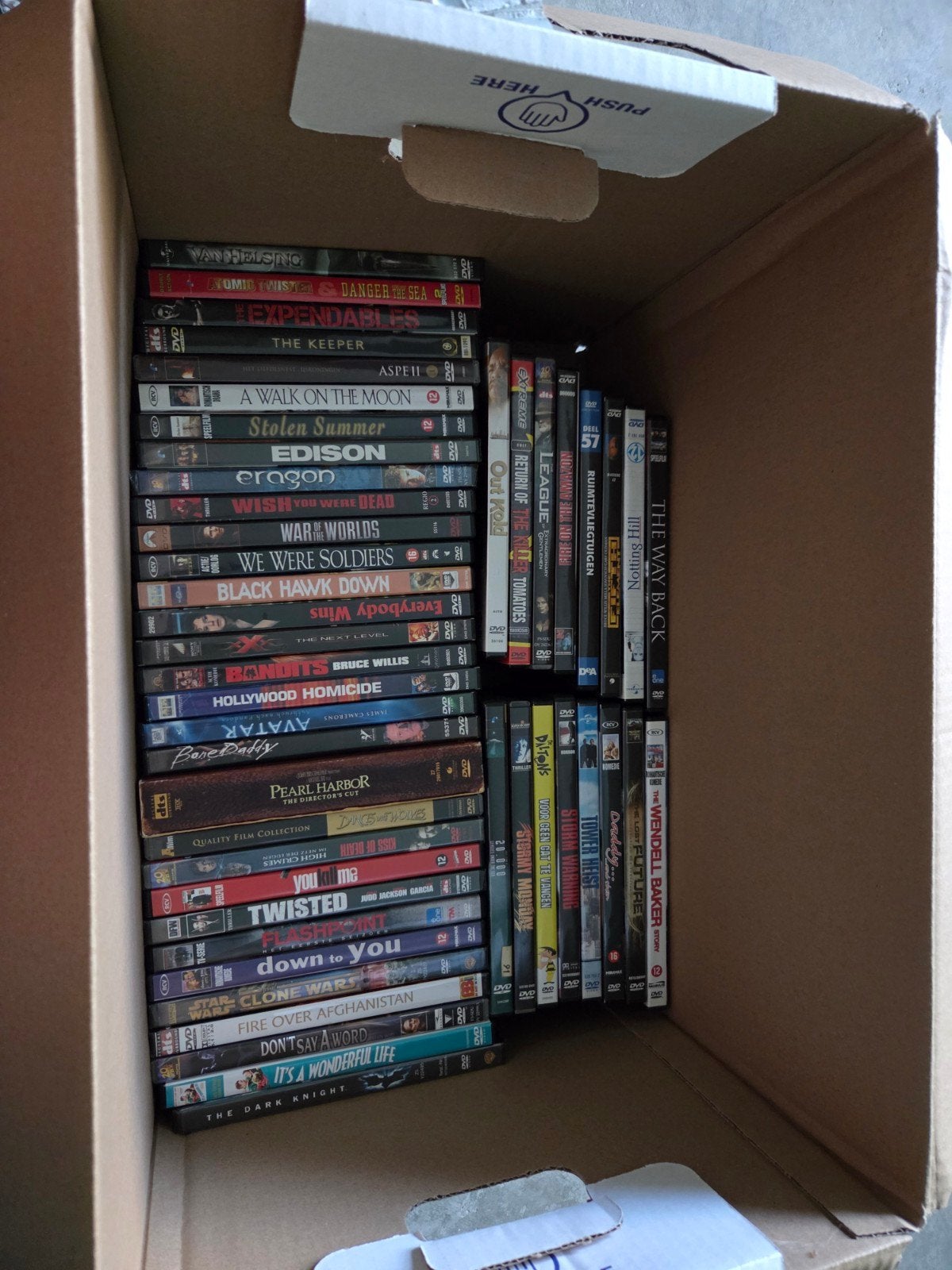 2 verhuisdozen vol met diverse dvd's, Alle leeftijden, Ophalen, Gebruikt