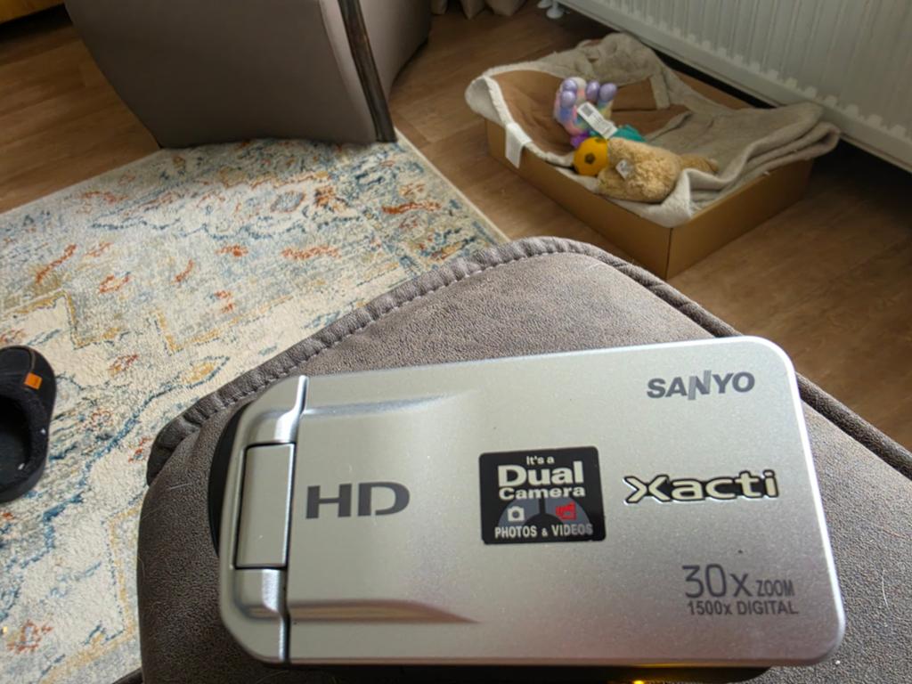 Sanyo Xacti HD Dual Camera - Compacte Videocamera, Audio, Tv en Foto, Videocamera's Digitaal, Geheugenkaart, Overige merken, Minder dan 8x