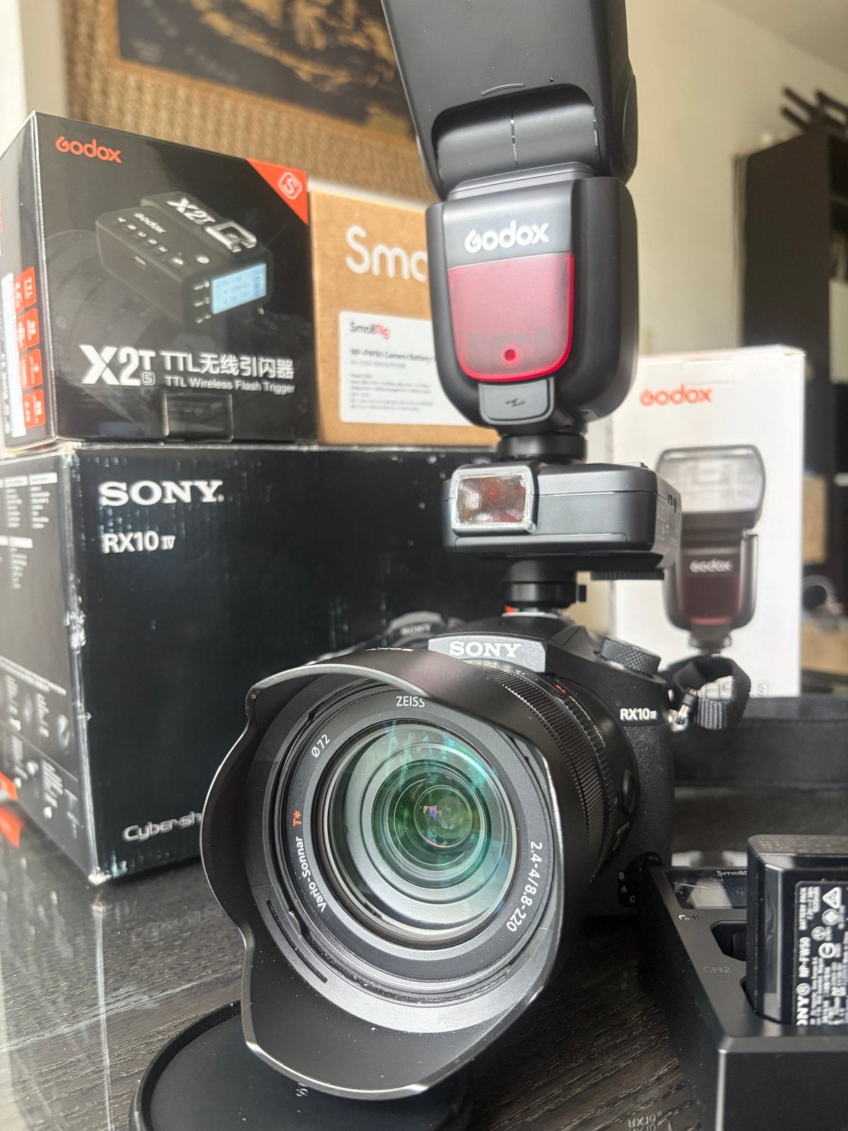 Sony RX10 IV Bridgecamera | Godox flitser en accessoires, Audio, Tv en Foto, Fotocamera's Digitaal, Beeldstabilisatie, Ophalen of Verzenden
