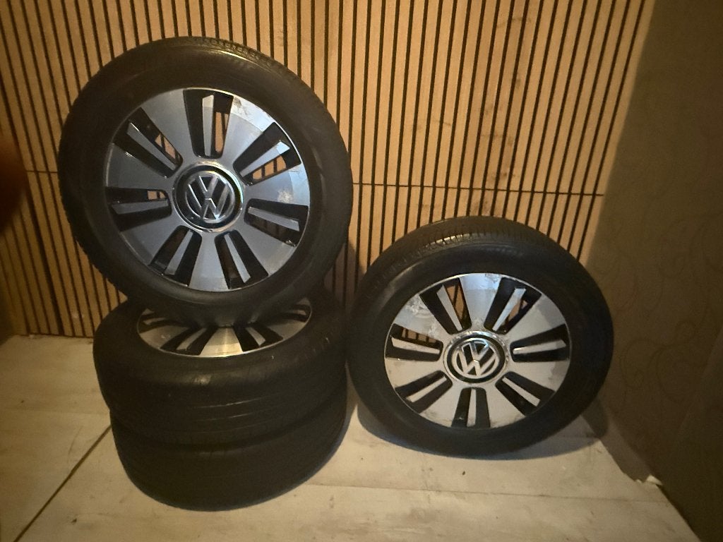 VW UP! Blade 15 inch origineel velgen set 4x100, Auto-onderdelen, Gebruikt, 15 inch, Velg(en), Zomerbanden