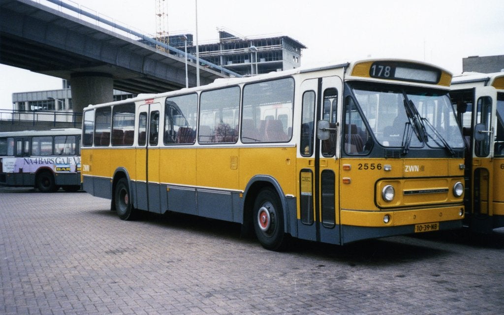 Busfoto MB 200 2556 ZWN zuidplein, Verzamelen, Ophalen of Verzenden, 1980 tot heden, Zuid-Holland