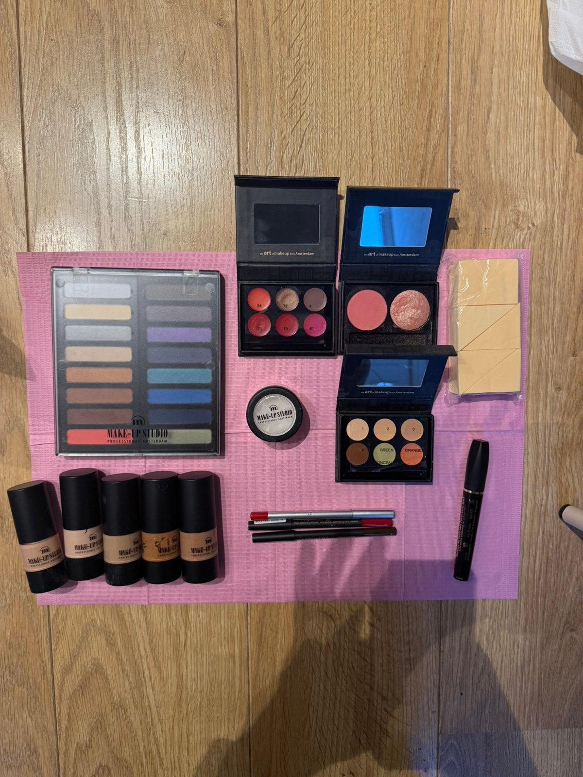 Make up studio pakket bijna nieuw, Ophalen of Verzenden, Zo goed als nieuw, Overige kleuren, Gehele gezicht