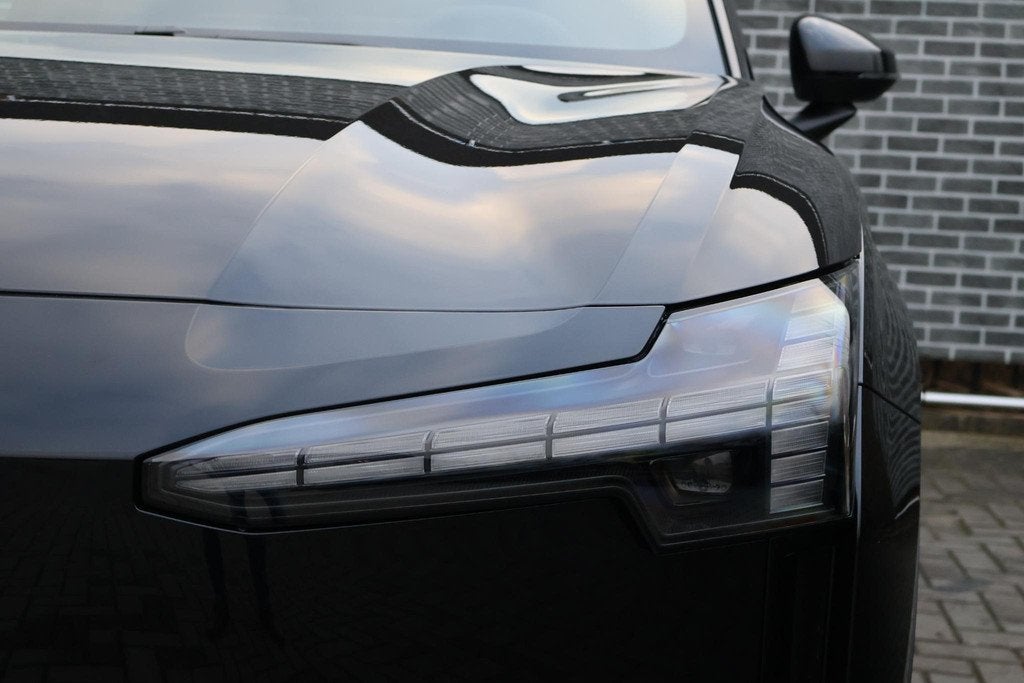 Volvo EX30 P5 Long Range Plus Black Edition Europa 69 kWh Go, Auto's, Volvo, Automaat, Achterwielaandrijving, Leder en Stof, Nieuw