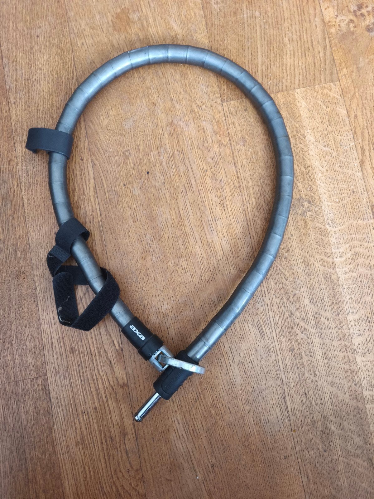 AXA fietsslot inplugkabel insteekkabel, Fietsen en Brommers, Ophalen of Verzenden, Nieuw
