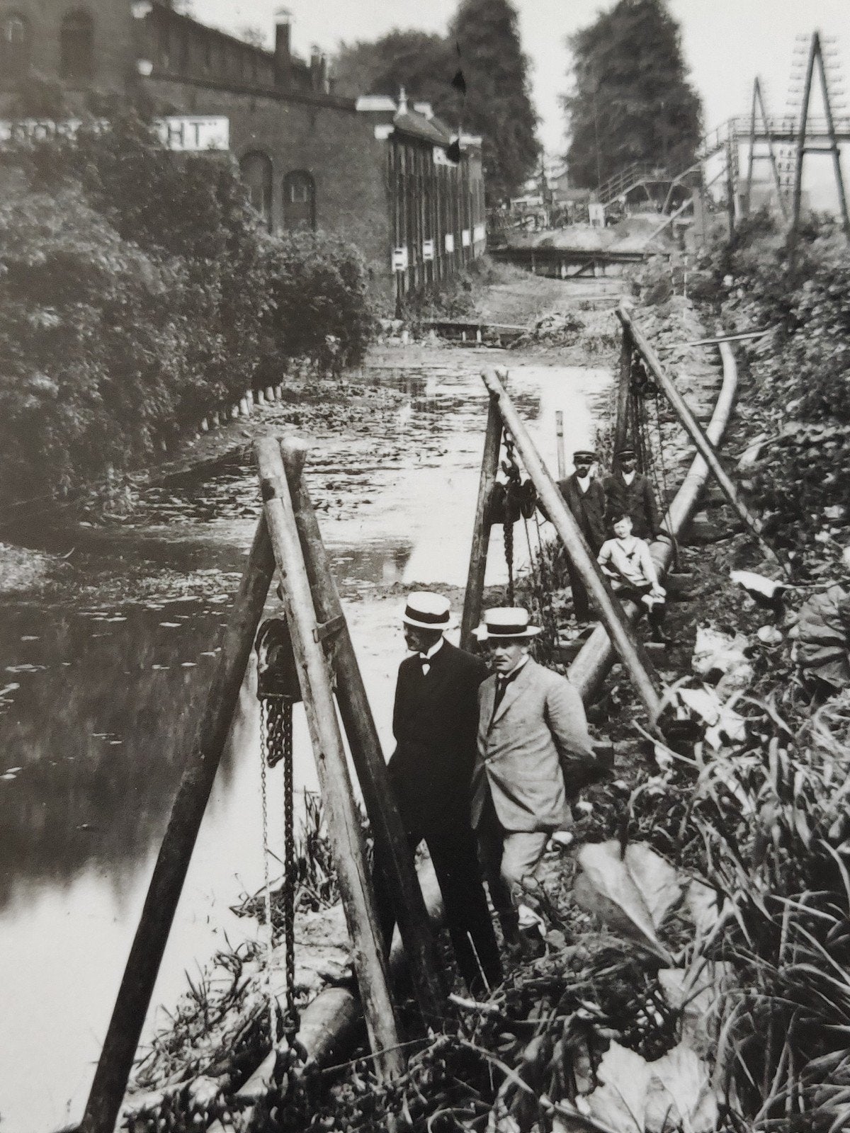 B425 Spuiweg Watermolenwei LIPS 21x16, Ophalen of Verzenden, Voor 1940, Gebruikt, Overige onderwerpen