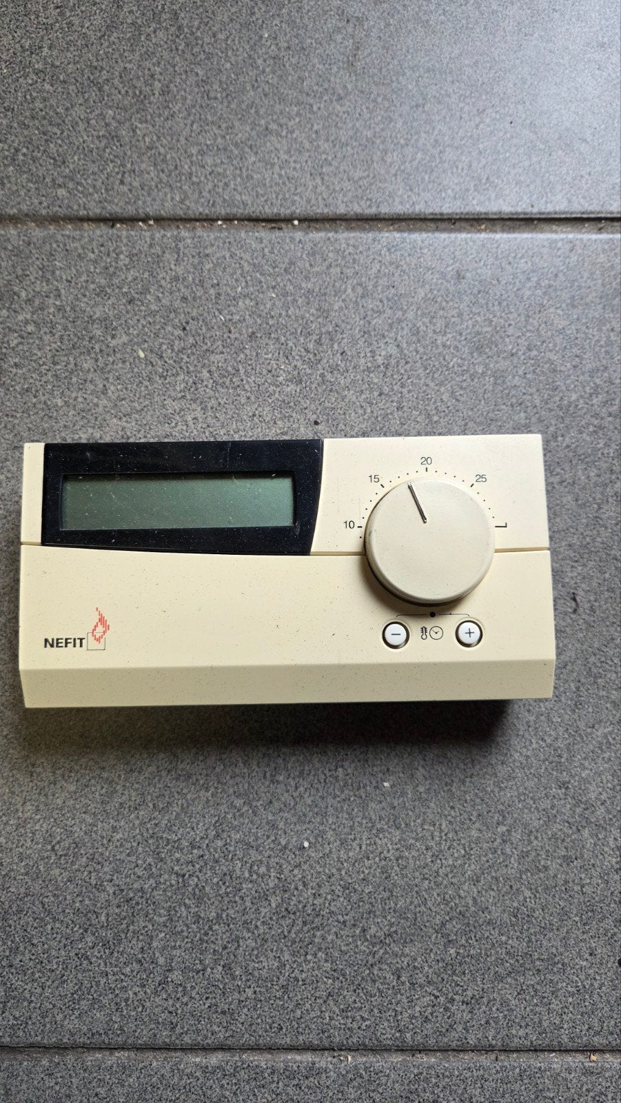 Nefit thermostaat met draaiknop en display, Ophalen of Verzenden
