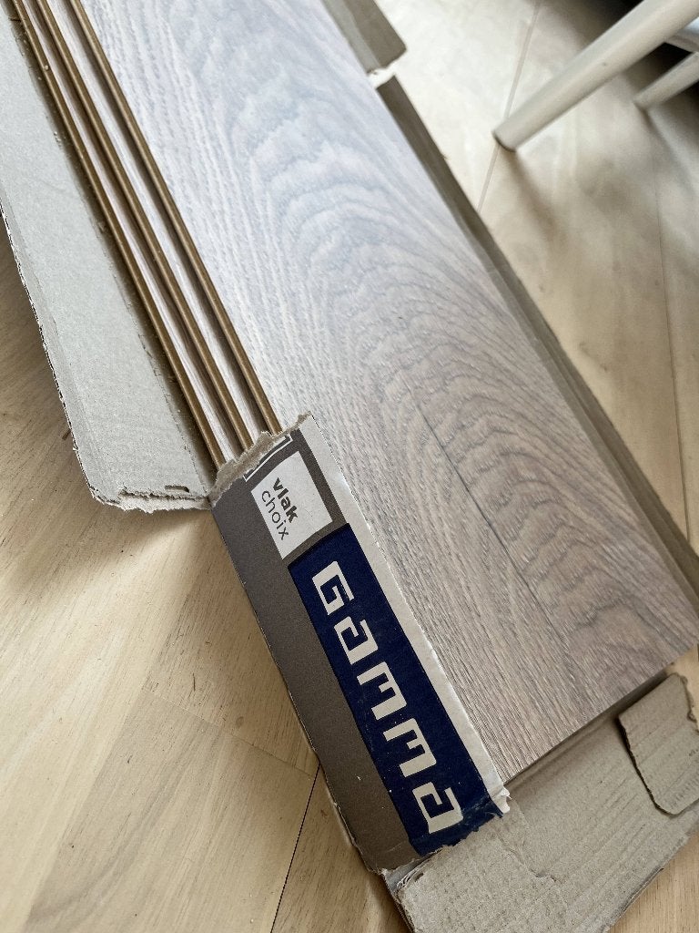 Laminaat 9,5m2 - Gamma Vlak Choix (licht eiken), Ophalen, Gebruikt, 50 tot 150 cm, 5 tot 10 m²