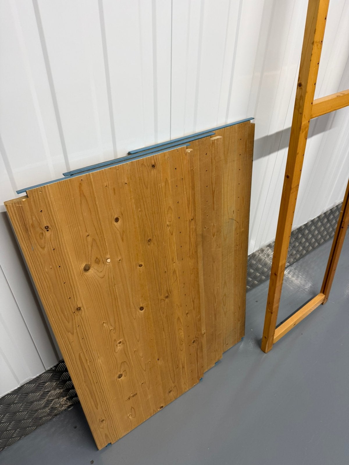 Lundia staander en 3 planken, Ophalen, Gebruikt