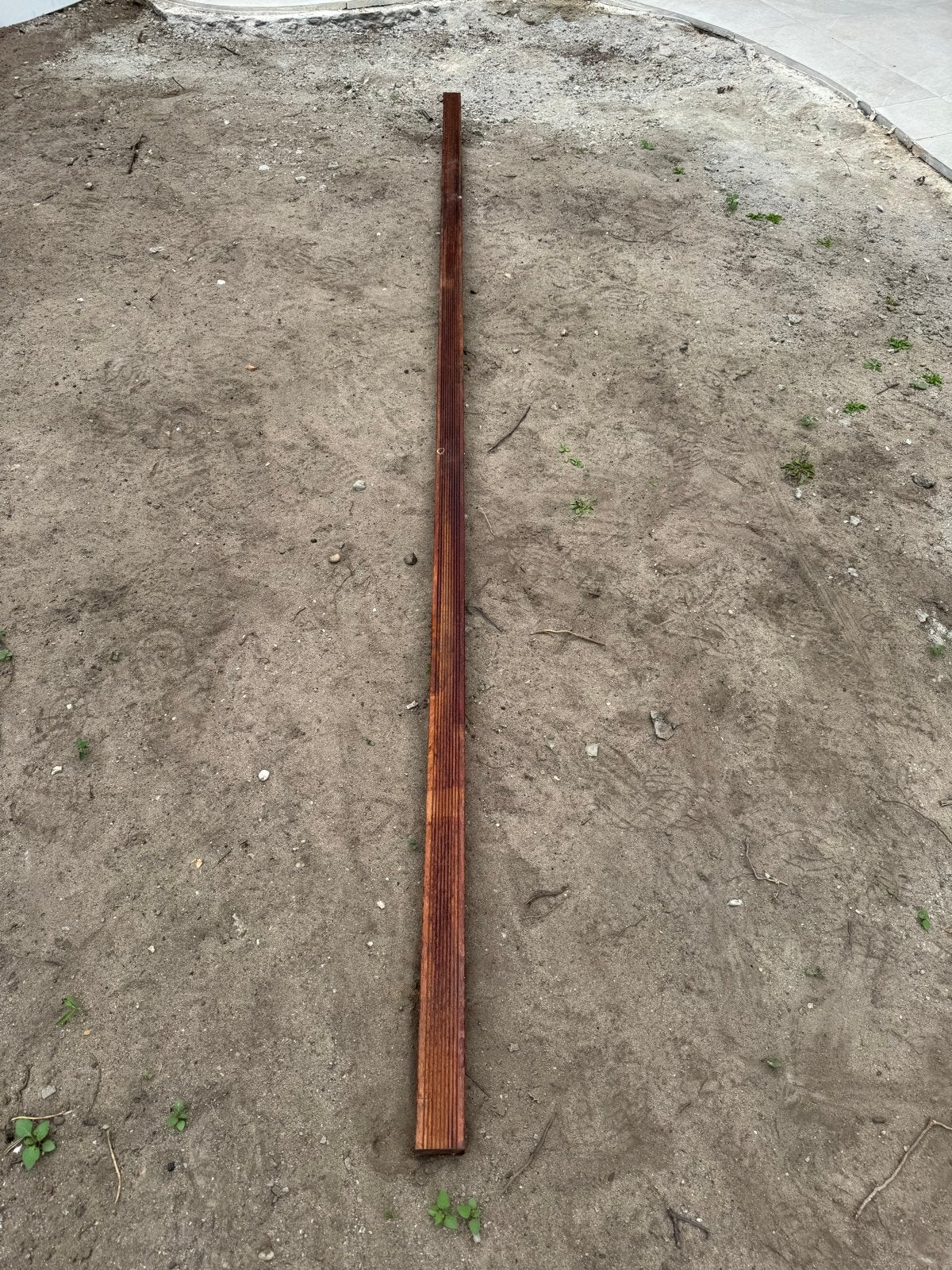 Bangirai hardhouten paal van bijna 4 meter, Tuin en Terras, Palen, Balken en Planken, Ophalen, Palen, Zo goed als nieuw, Hardhout
