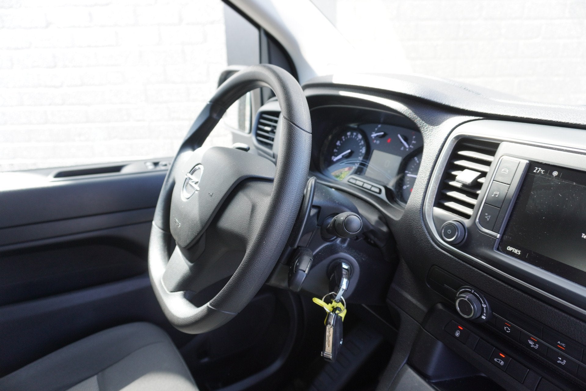 Opel Vivaro 2.0 CDTI 145PK L2 Automaat EURO 6 - Airco - Navi, 145 pk, Stof, Gebruikt, 4 cilinders