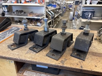 Yanmar Motorsteun Y 75 16mm, Niet ingevuld, Gebruikt, Niet ingevuld, Niet ingevuld