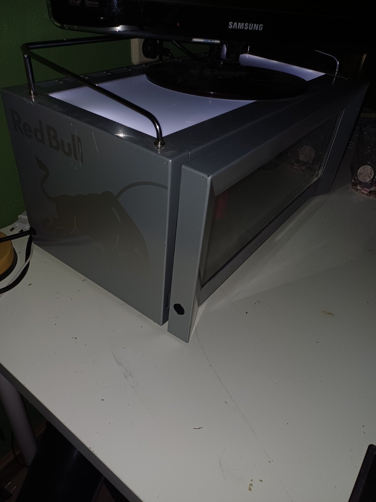 Red Bull mini koelkast - koelt goed, LED defect, Ophalen, Minder dan 75 liter, Zonder vriesvak, Gebruikt