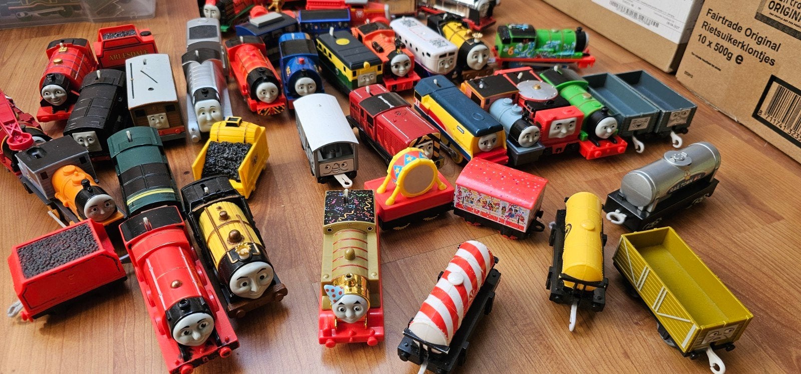 Thomas de trein trackmaster diverse treintjes lostekoop, Kinderen en Baby's, Ophalen of Verzenden