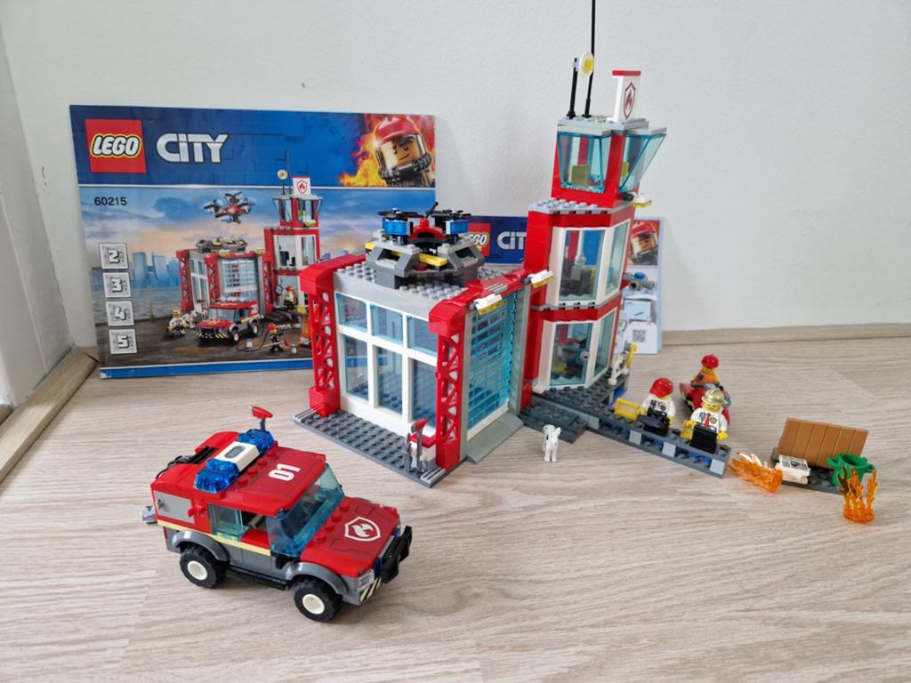 LEGO City Brandweerkazerne 60215 - Complete set, Lego, Ophalen of Verzenden, Compleet, Complete set