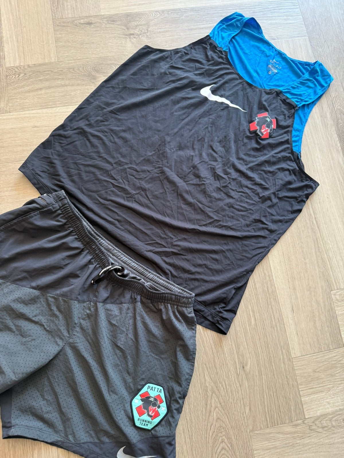 Nike x Patta running team singlet + shorts L/XL, Kleding | Heren, Ophalen of Verzenden, Gedragen, Maat 56/58 (XL), Hardlopen of Fietsen