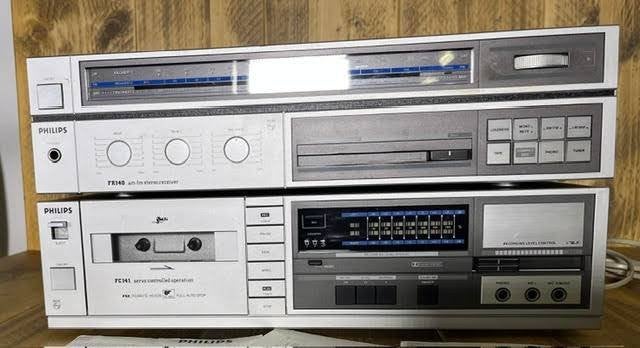 Philips Vintage Stereo Set FR140 / FC141 / Cassettedeck HiFi, Ophalen of Verzenden, Gebruikt, Cassettedeck, Philips