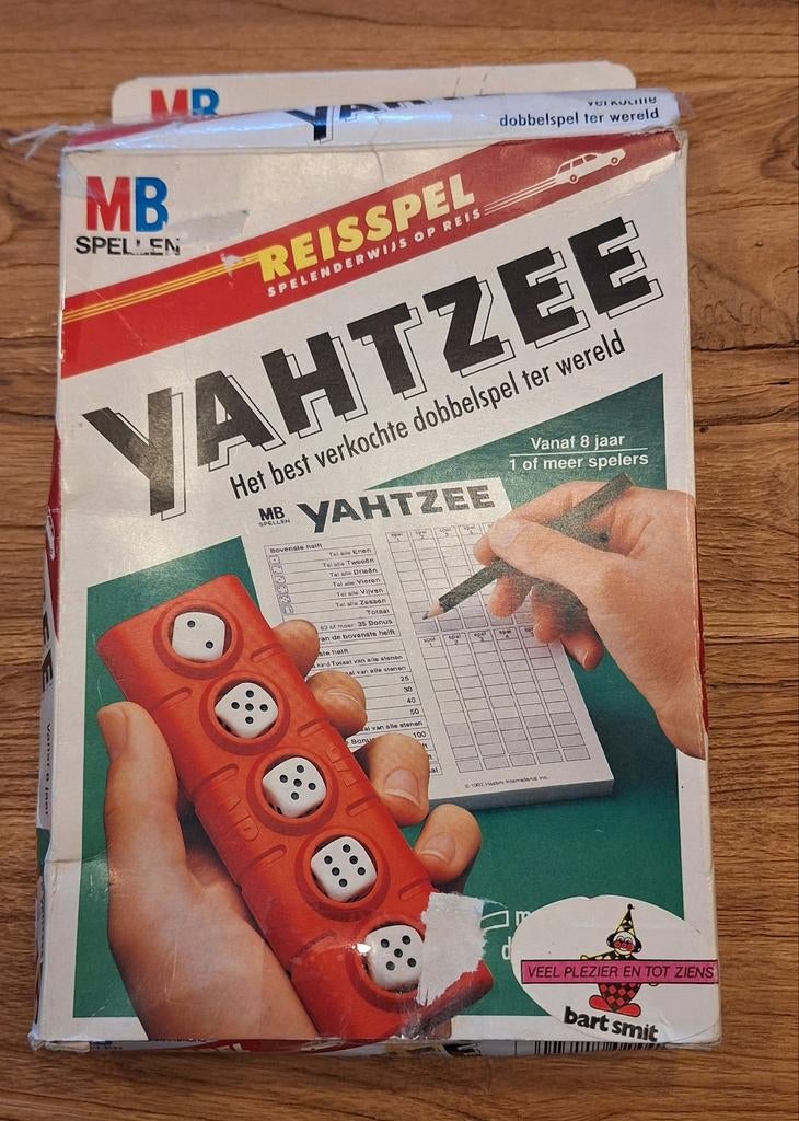 Vintage 1992 Yahtzee reisspel izgst, MB Spellen, Ophalen of Verzenden, Zo goed als nieuw, Vijf spelers of meer
